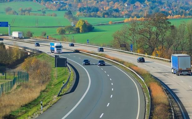 A MABISZ bejelentette, hogy 2025-től kezdve a zöldkártyák már elektronikus formában is érvényesek lesznek.