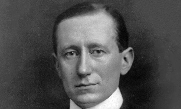 A Titanic fedélzetére nem lépett fel a drótnélküli távíró úttörője, Guglielmo Marconi, mivel egy sürgős üzleti megbeszélés kötelezte, hogy másutt tartózkodjon.