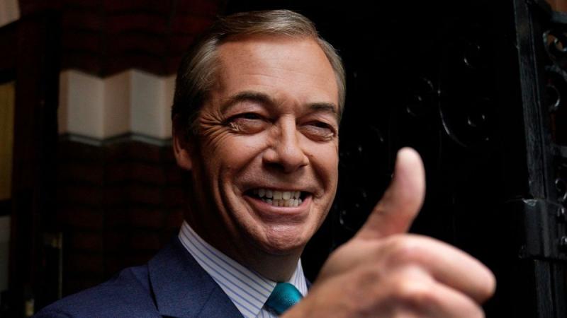 Hoppá! Úgy tűnik, hogy Nigel Farage pártja már népszerűbbé vált, mint a kormányzó Munkáspárt - olvashatjuk a Mandiner hírei között.