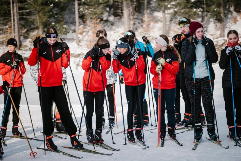 Az idei Konzul Kupán különösen emlékezetes pillanatok születtek, hiszen a résztvevők Potápi Árpádra is megemlékeztek. Az esemény során a sport és a közösségi összetartozás jegyében a résztvevők tiszteletüket fejezték ki a neves sportember előtt, akinek él