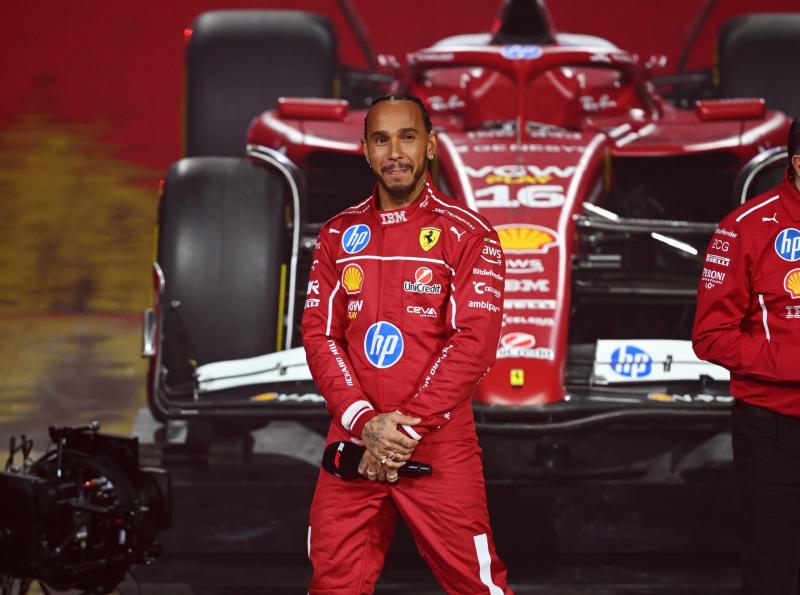 A Mercedes véleménye szerint Hamilton nem találja meg a ritmust a jelenlegi autókkal - de vajon mit gondol erről a Ferrari? | M4 Sport