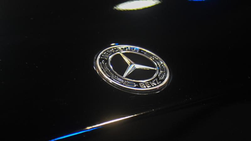 Visszafordul a Mercedes-Benz: új benzinmotor fejlesztése a cég terveiben.