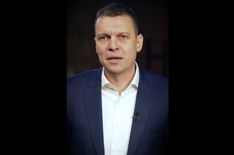 Menczer Tamás: Az ukrán fél szándéka, hogy provokatív lépésekkel ránk kényszerítse a háborúba való belépést.