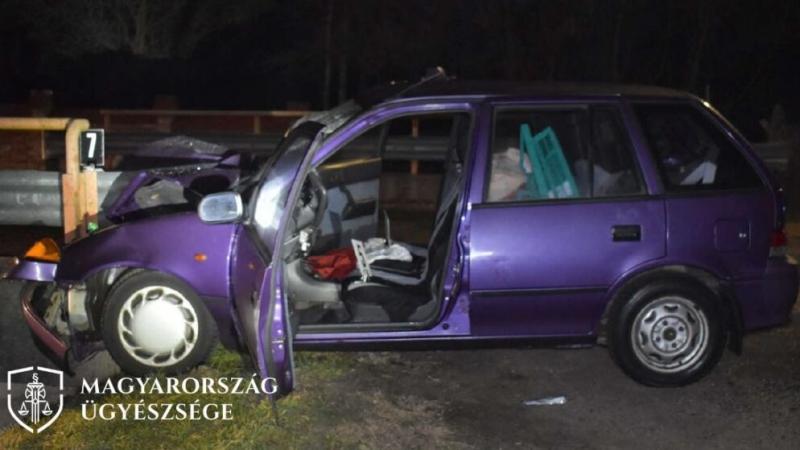 A figyelmét a váltóra irányította, így nem vette észre a közelgő kanyart -- Totalcar